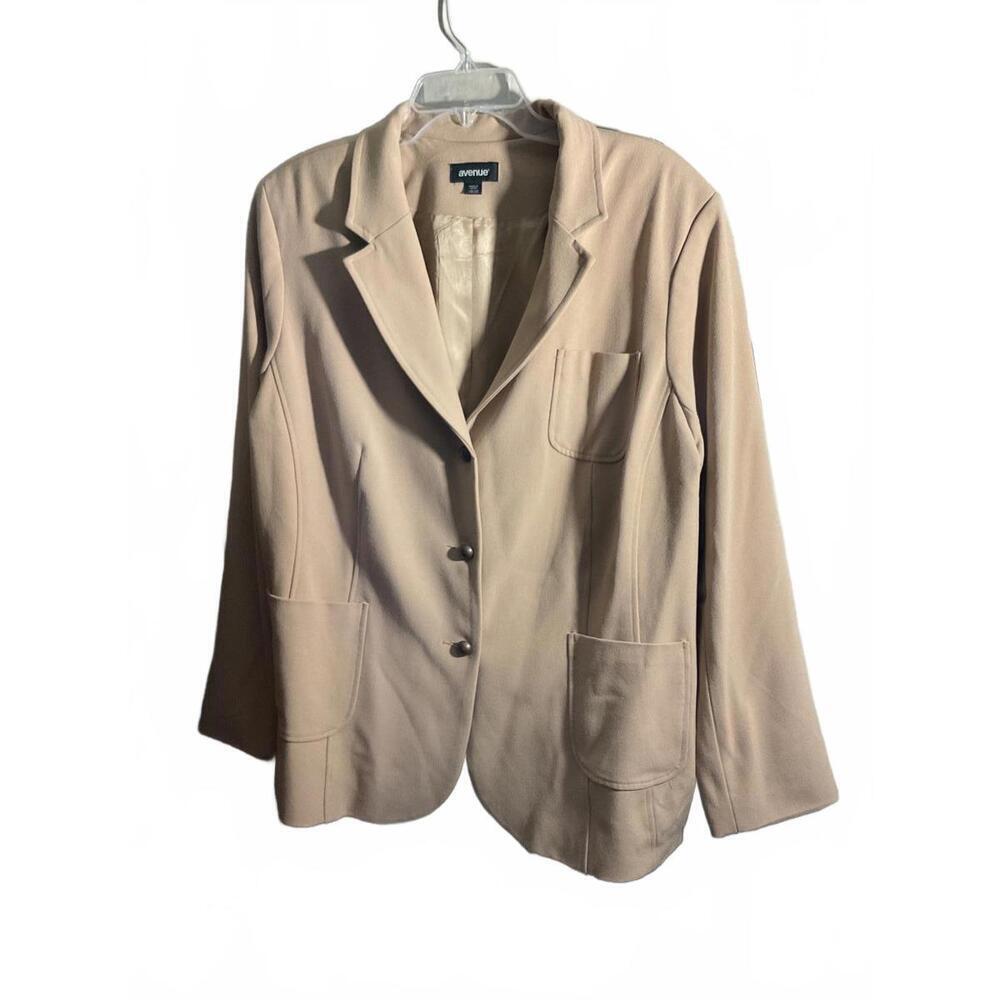 Avenue Wool Blend Elegant Beige Blazer with Pockets 18/20